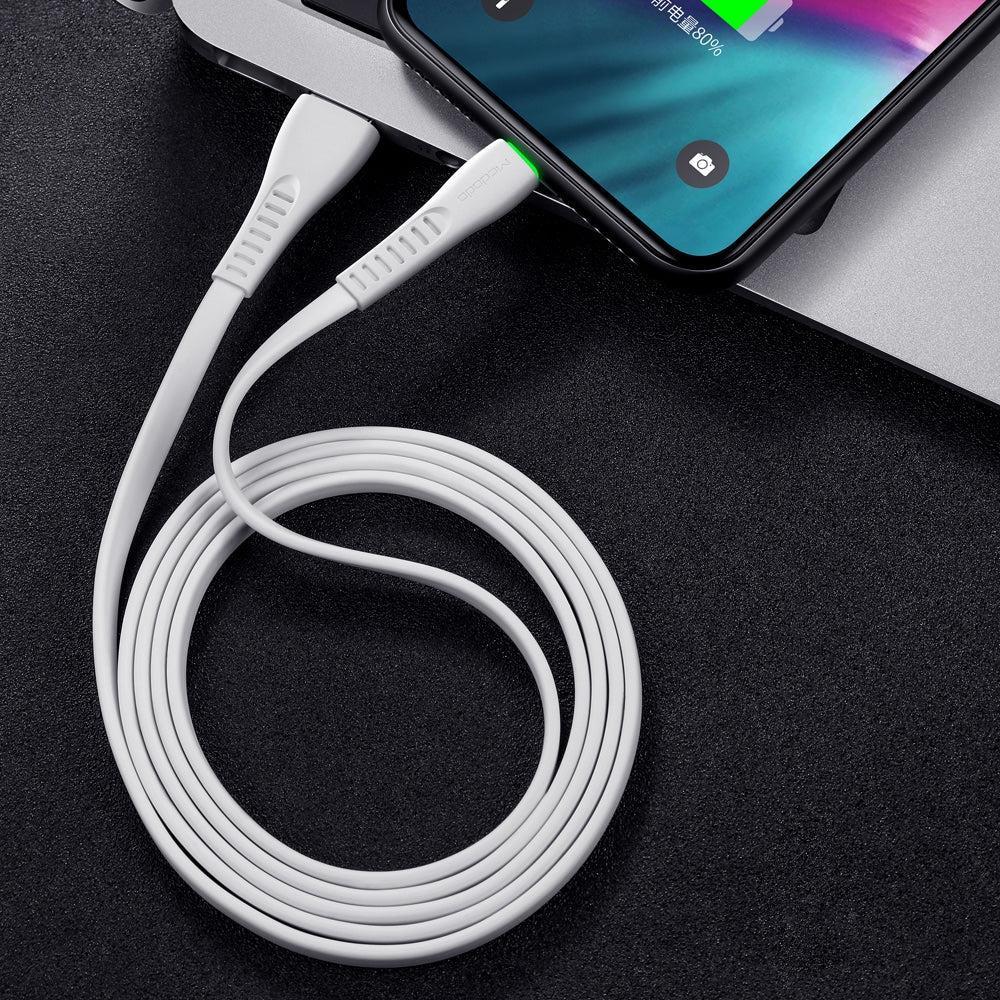 Mcdodo CA-6432 USB C til A 1,8 m 3A QC3.0 opladning og synkronisering med LED