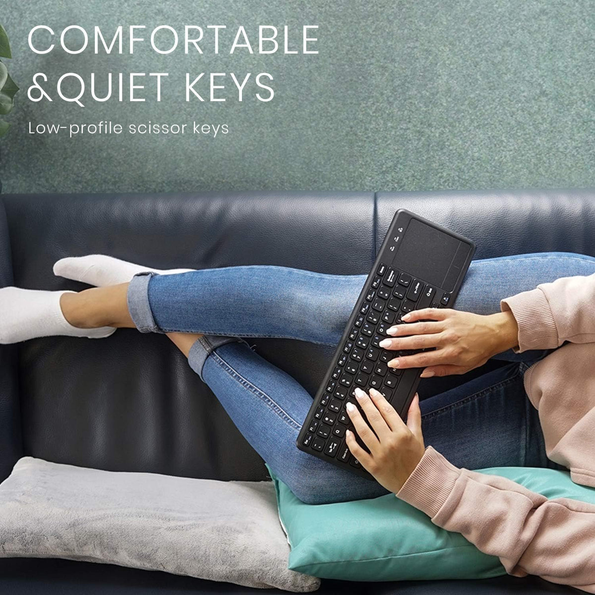 NÖRDIC trådløst 2.4G tastatur med touchpad 78 taster iOS Android Windows arabisk layout